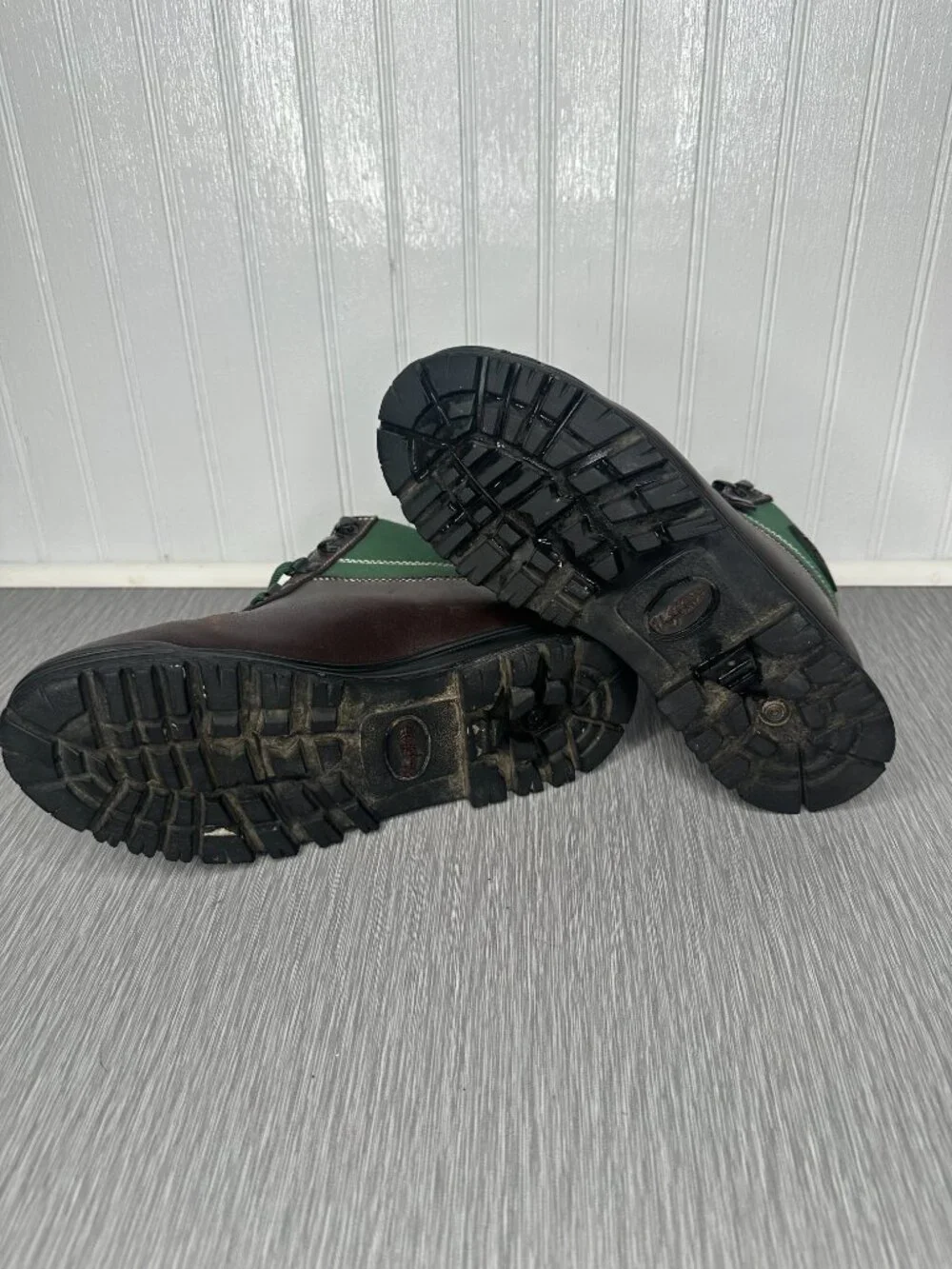 VASQUE 8099 Skywalk Brown Green Leather Hiking Boots Boys Size 3 1/2